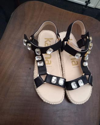 Sandali neri con strass nuovi
