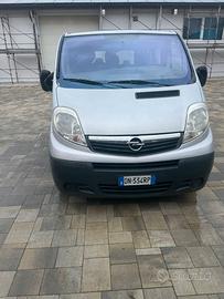 Opel vivaro anno 2008 con 200 Milla km