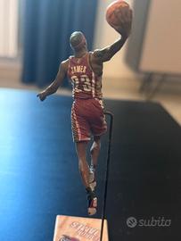 Action Figure LeBron James Cleveland Cavaliers NBA