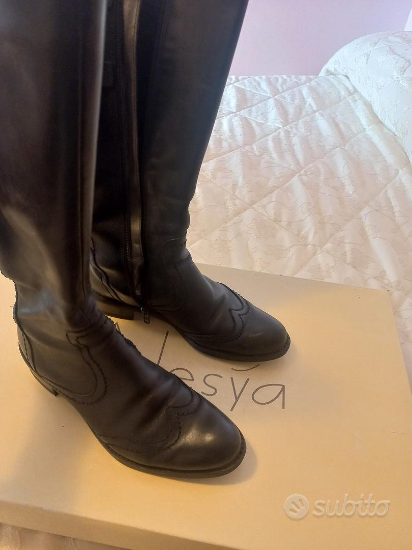 stivali Alesya tg.37 Abbigliamento e Accessori In vendita a Roma