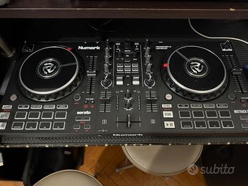 CONSOLE DJ NUMARK