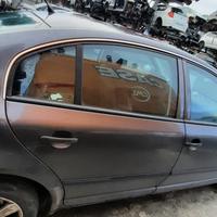 SKODA SUPERB 2004 - PORTA POSTERIORE DESTRO