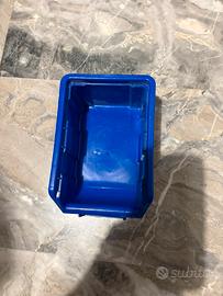 Porta oggetti in plastica