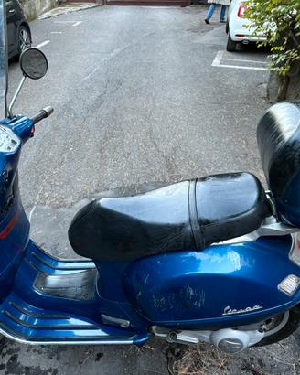 Piaggio Vespa 200GT