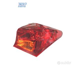 FANALE SINISTRO TOYOTA AURIS 5P 13-15 AMBRA ROSSO