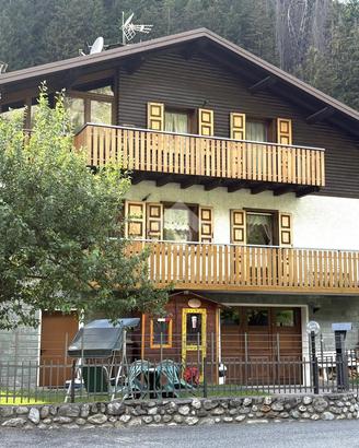 VILLA SINGOLA A VALDISOTTO
