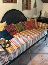 Divano d’antiquariato