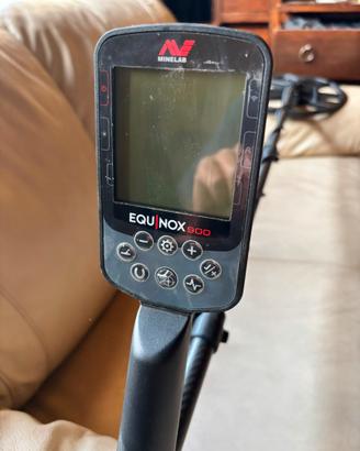 Metal detector equinox 900
