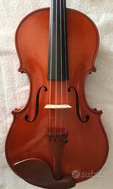 Strumento musicale di liuteria (viola)