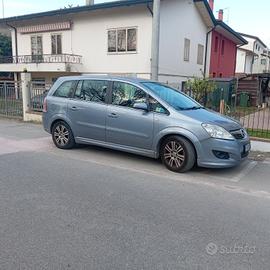 Opel Zafira b