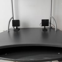 Scrivania computer Ikea usata