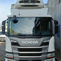 Scania P280 isotermico + Thermo King