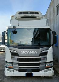 Scania P280 isotermico + Thermo King