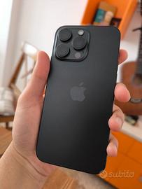 iPhone 15 Pro Max 256GB Nero - Batteria 100%