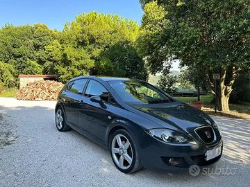 SEAT Leon 2.0 TDI 140 CV DSG Style/ Stylance