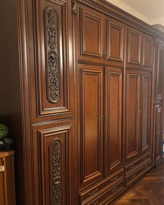 Armadio classico in legno massello 6 ante elegante