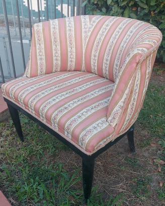 Poltroncina d’epoca Vintage stile classico