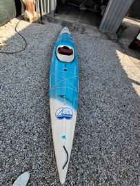 Kayak Yukon in vetroresina completo di pagaia 
