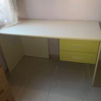 Scrivania/tavolo da lavoro