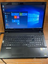 Fujitsu i5 17 pollici 