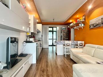 CASA SEMINDIPENDENTE A CARATE BRIANZA