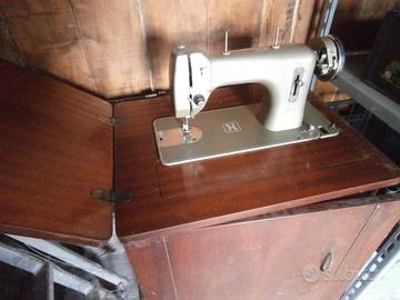 MACCHINA CUCIRE NECCHI