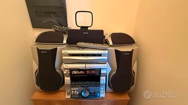 Radiolone con CD e cassette