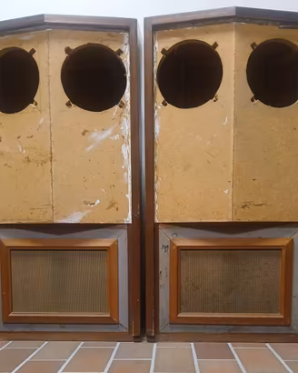 2 mobili per diffusori acustici