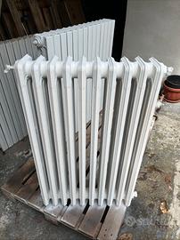 N. 4 termosifoni in ghisa 4 colonne/36 elementi