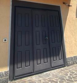 Porta basculante 250x230 automatizzata