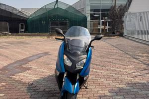 Moto Bmw C600