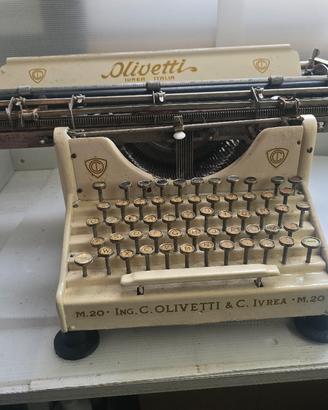 macchina per scrivere 