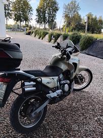 moto honda transalp 