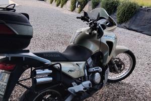 moto honda transalp 