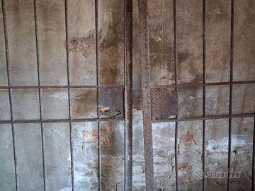 Cancello antico in ferro battuto