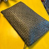 Pochette pelle intrecciata verde