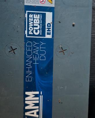 2 batterie 140 A hamper 950EN per solare camion ec