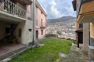 CASA SEMINDIPENDENTE A SOVERE