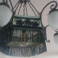 Lampadario in ferro battuto