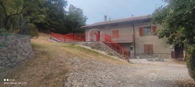 Bifamiliare 90mq+65mq+soffitta+garage+orto+corte