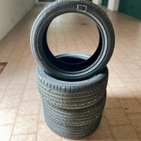 3 Gomme invernali 225/45R18 KUMHO