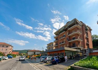 2 LOCALI A GASSINO TORINESE