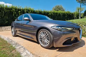 Alfa Giulia 2.2 AT8 Q2