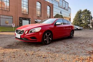 Volvo V60 2.0 d4 ved (d3) R-design geartronic