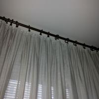 Tende bianche lunghe