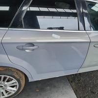 FORD MONDEO STATION WAGON 2011 - PORTA POSTERIORE 