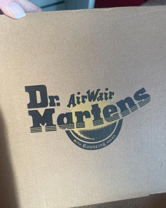 Dr martens neri con suola platform