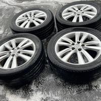 4 CERCHI IN LEGA HYUNDAI iX35 1Â° Serie P235\55 R