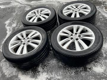 4 CERCHI IN LEGA HYUNDAI iX35 1Â° Serie P235\55 R