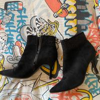 Stivaletti camoscio neri